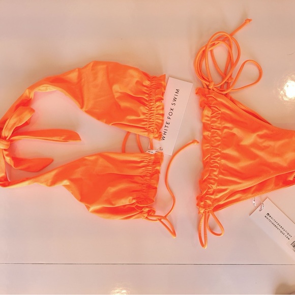 WhiteFox Shock Orange Bikini Set 🍑🍊🧡 - Picture 4 of 6